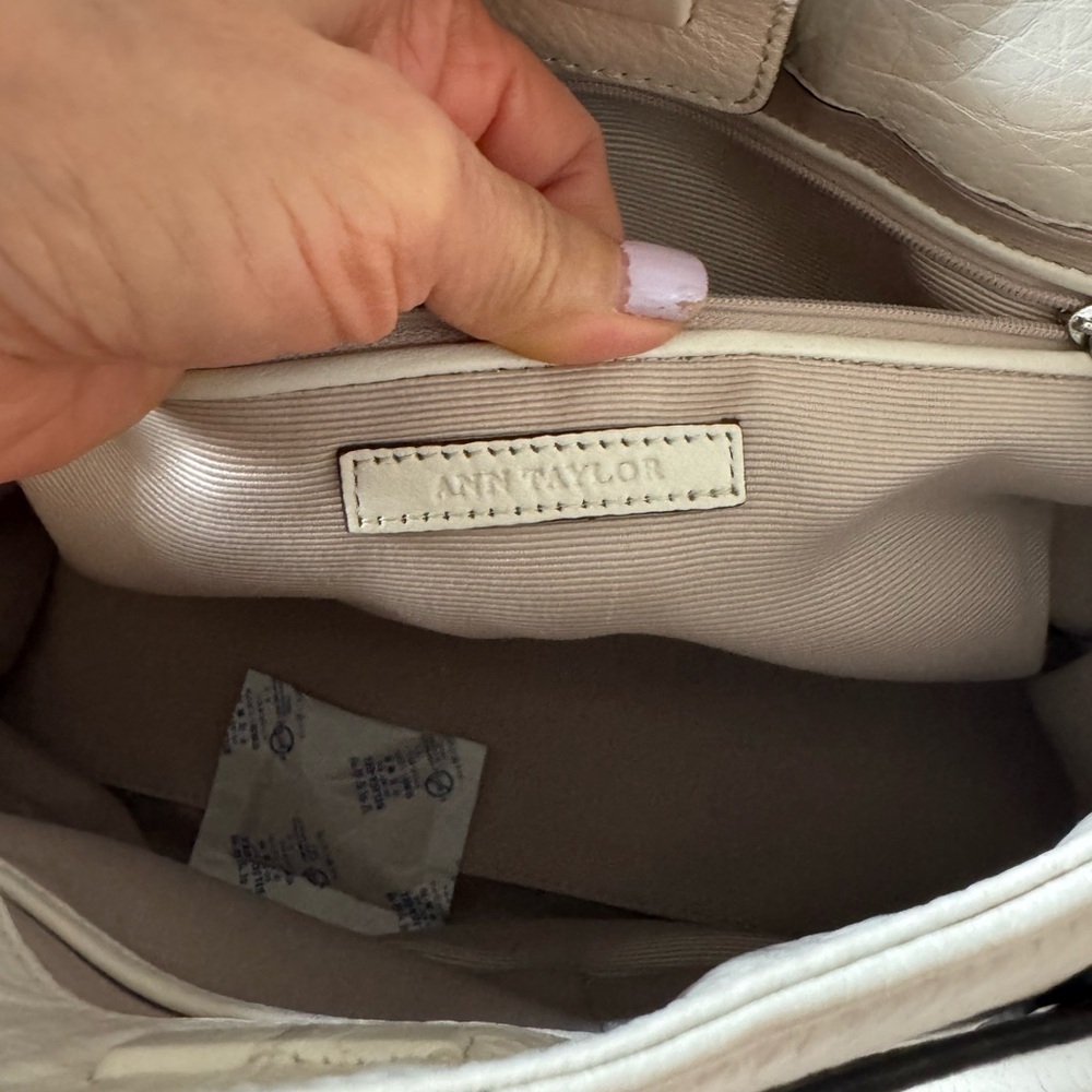 Ann Taylor Cream leather Shoulder Bag - Picture 4 of 8